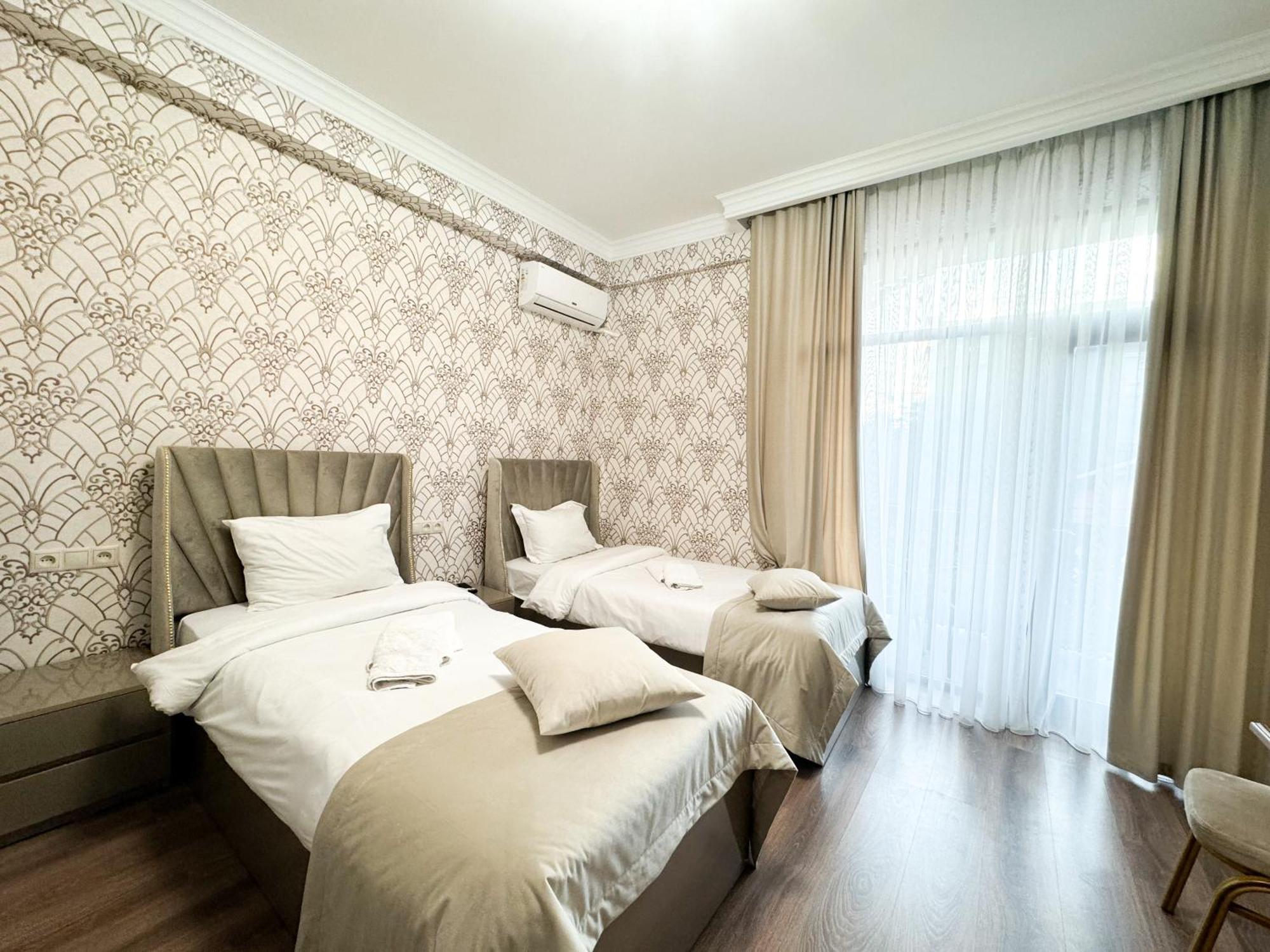 Armenia Hotel Erywań Zewnętrze zdjęcie