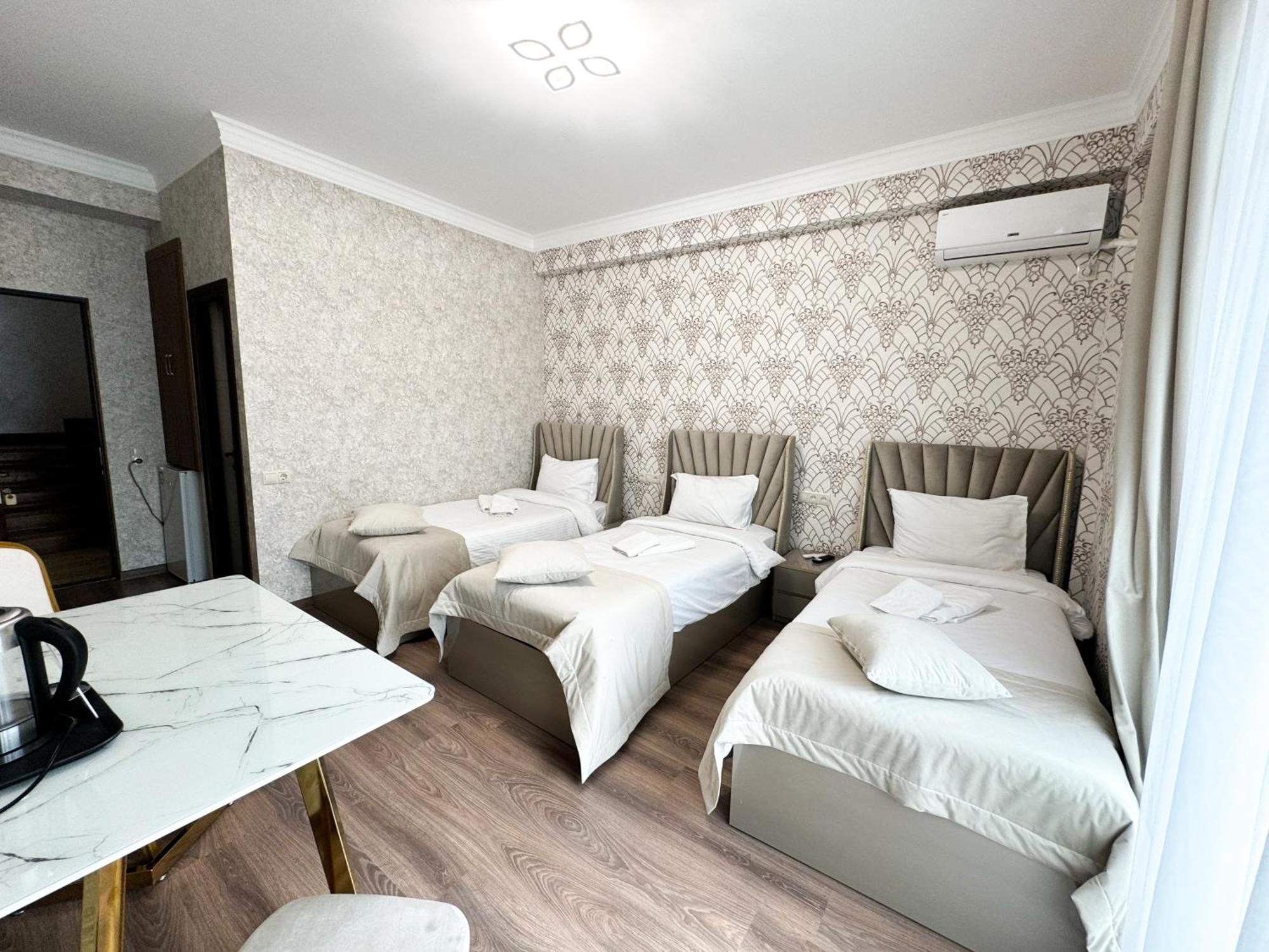 Armenia Hotel Erywań Zewnętrze zdjęcie