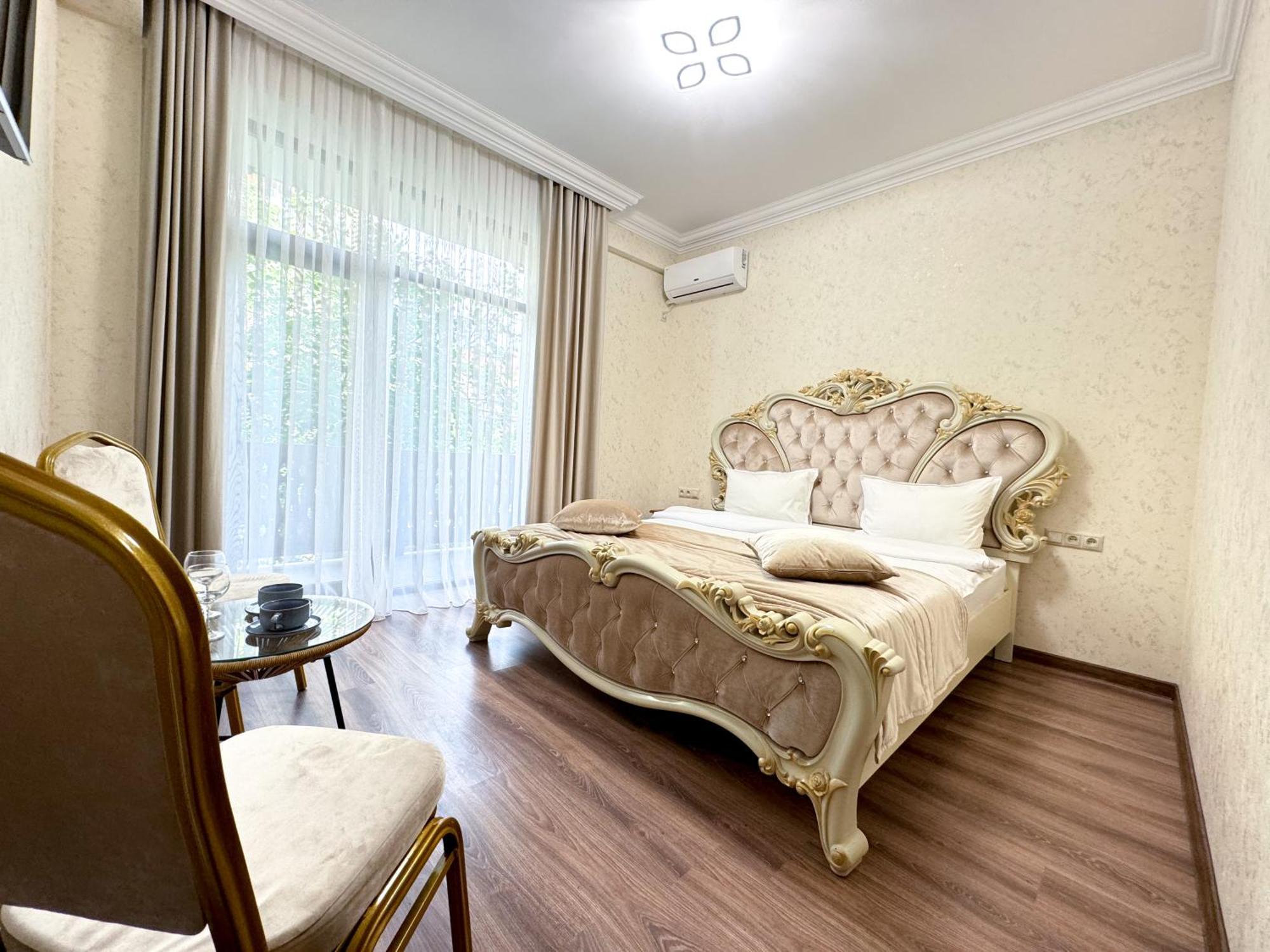 Armenia Hotel Erywań Zewnętrze zdjęcie