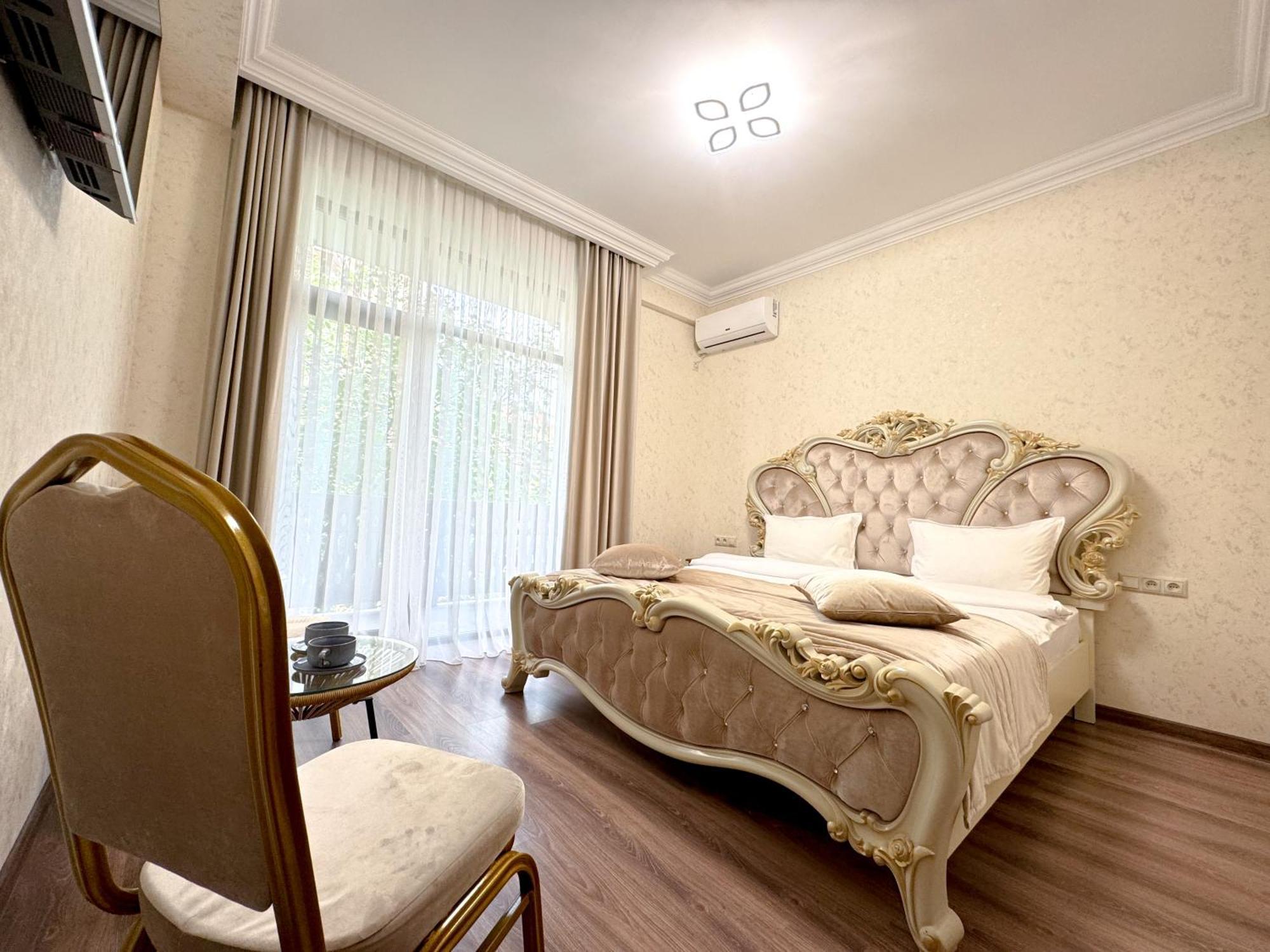 Armenia Hotel Erywań Zewnętrze zdjęcie